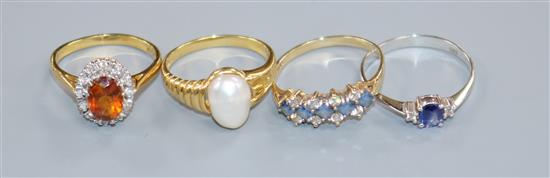 Two 18ct gold and gem set rings including baroque pearl and citrine and diamond.